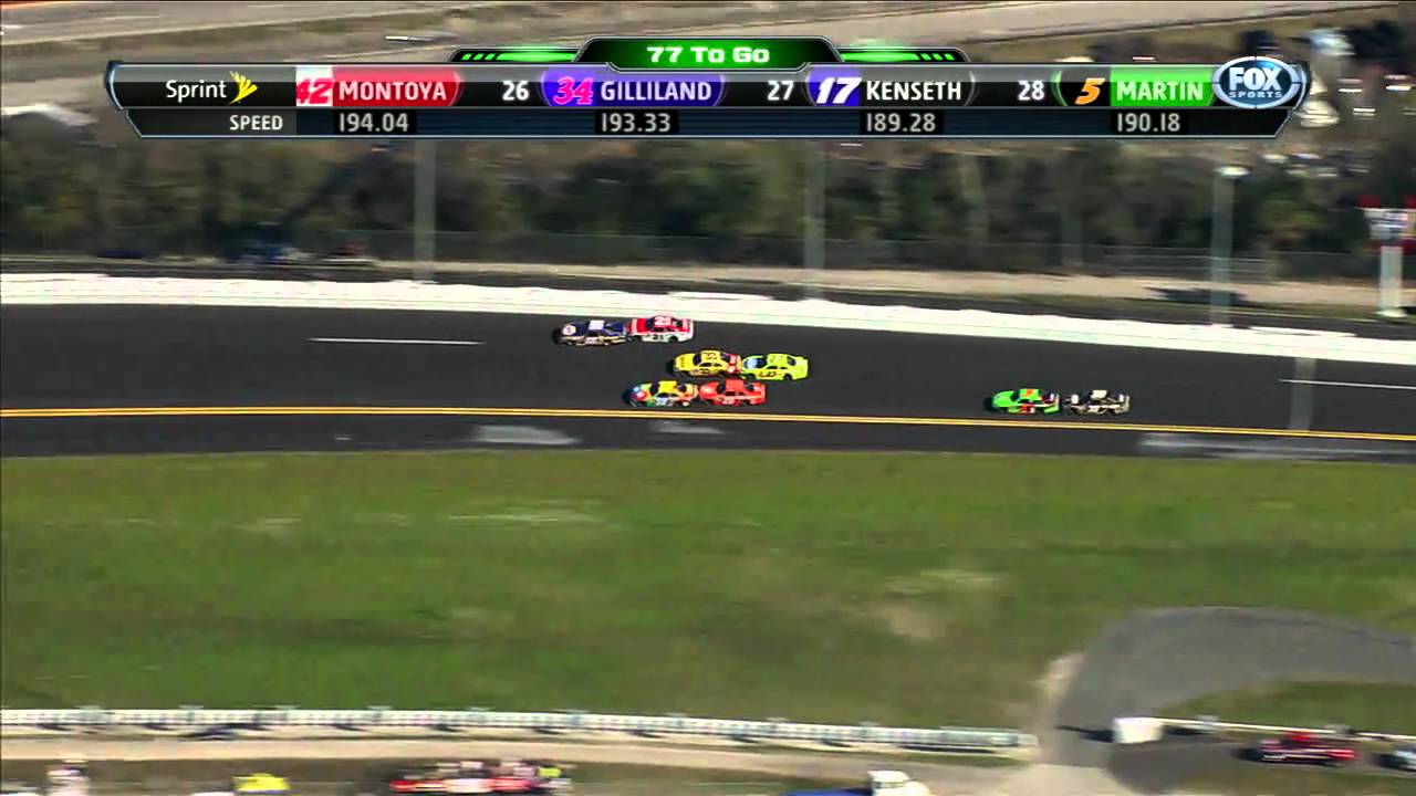 2011 R#01 Daytona 09.Travis Kvapil wall