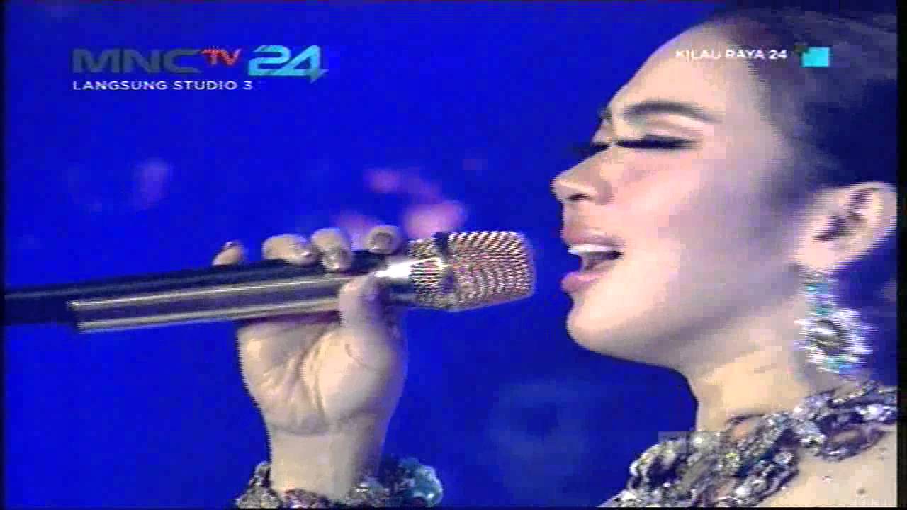 Syahrini 