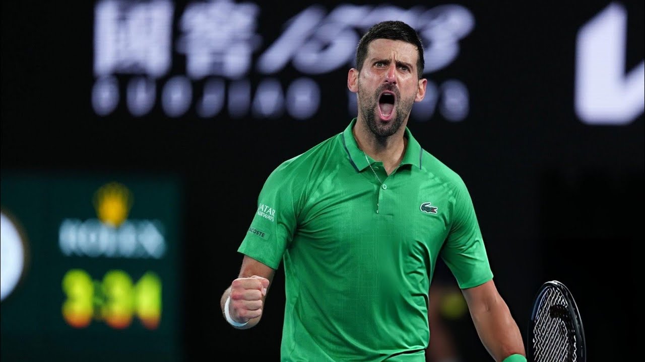 Novak Djokovic vence Jannik Sinner e avança a final do Australian pela 11ª vez