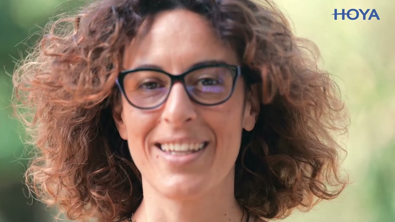 I consigli degli Esperti Hoya: lenti protettive dalla luce blu e dai raggi UV