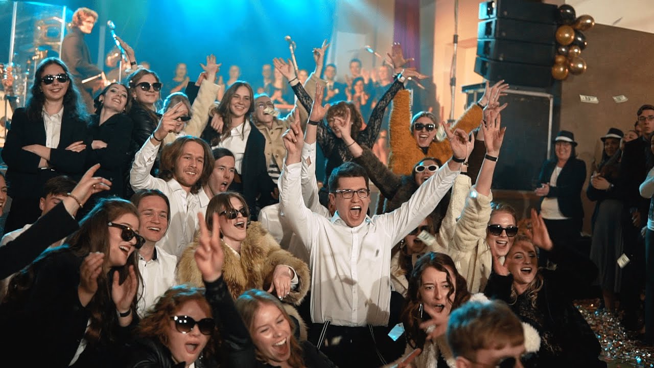 Maturitní ples 4.B Gymnázium Třebíč | 2022