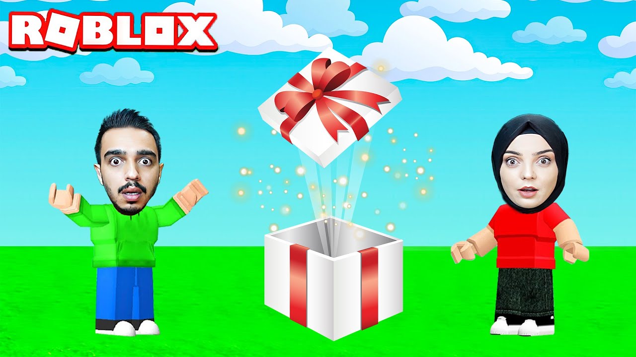 SÜRPRİZ KUTULARDAN ÇIKAN EŞYALARI GİYDİK !! 😱 Roblox Unboxing Simulator