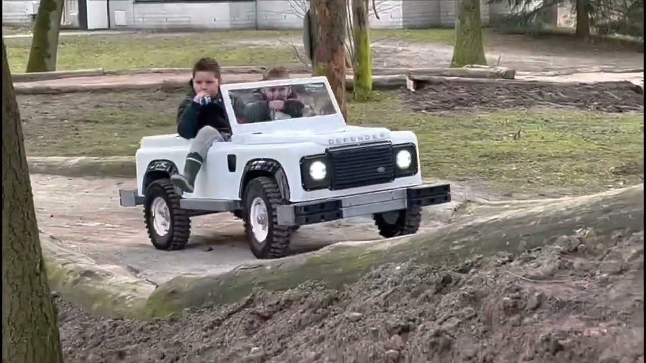 Mini Defender testen bij Landal Het Vennenbos🌲🌳🐿 - Dutch Mini Willy’s Jeep