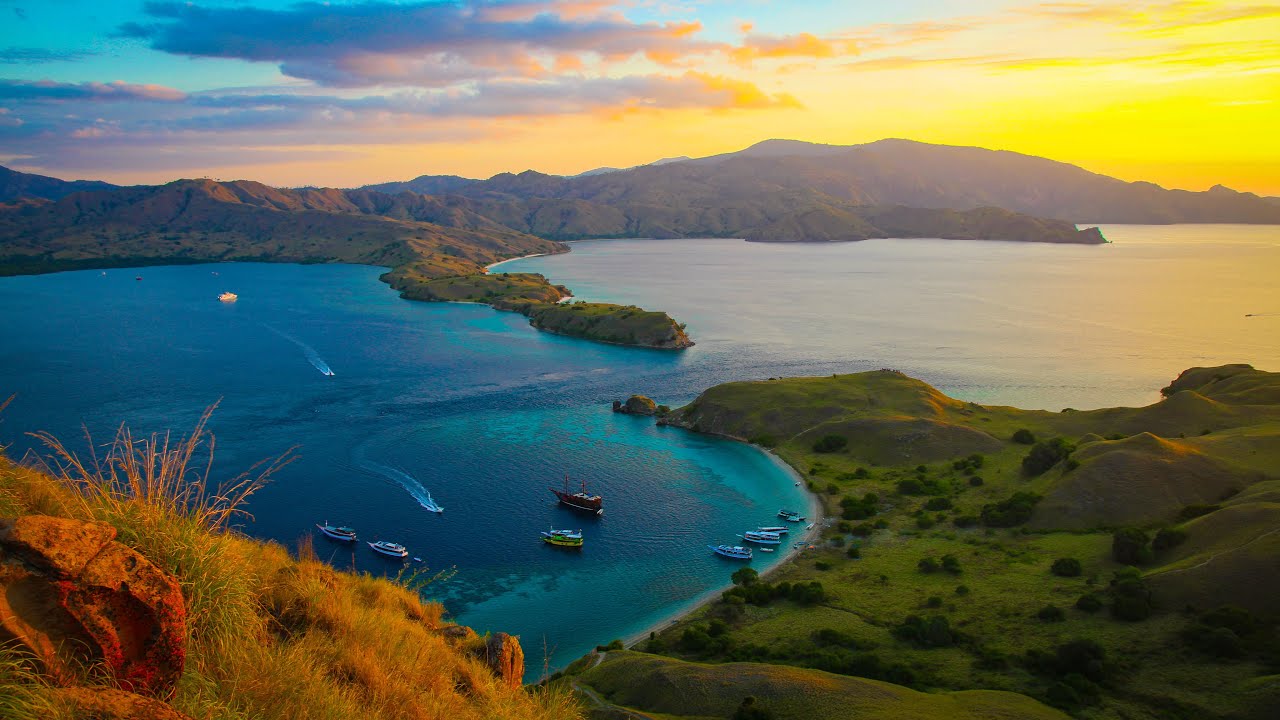 A year of backpacking with a Drone: NZ, Indo, Australia