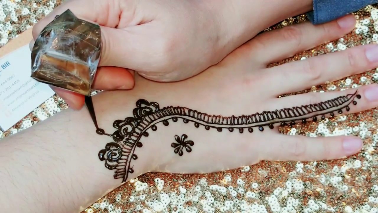 ثلاثة رسمات حناء جميلة  لبنوتات الانيقات