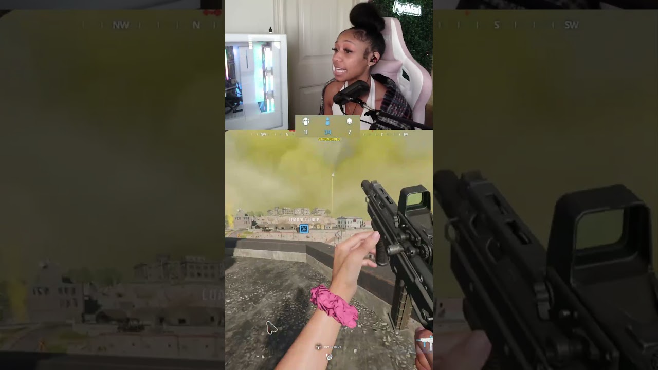 Нарисуй их на футболке. #warzone #gaming #callofduty #rebirthisland #gamergirl #ayemari