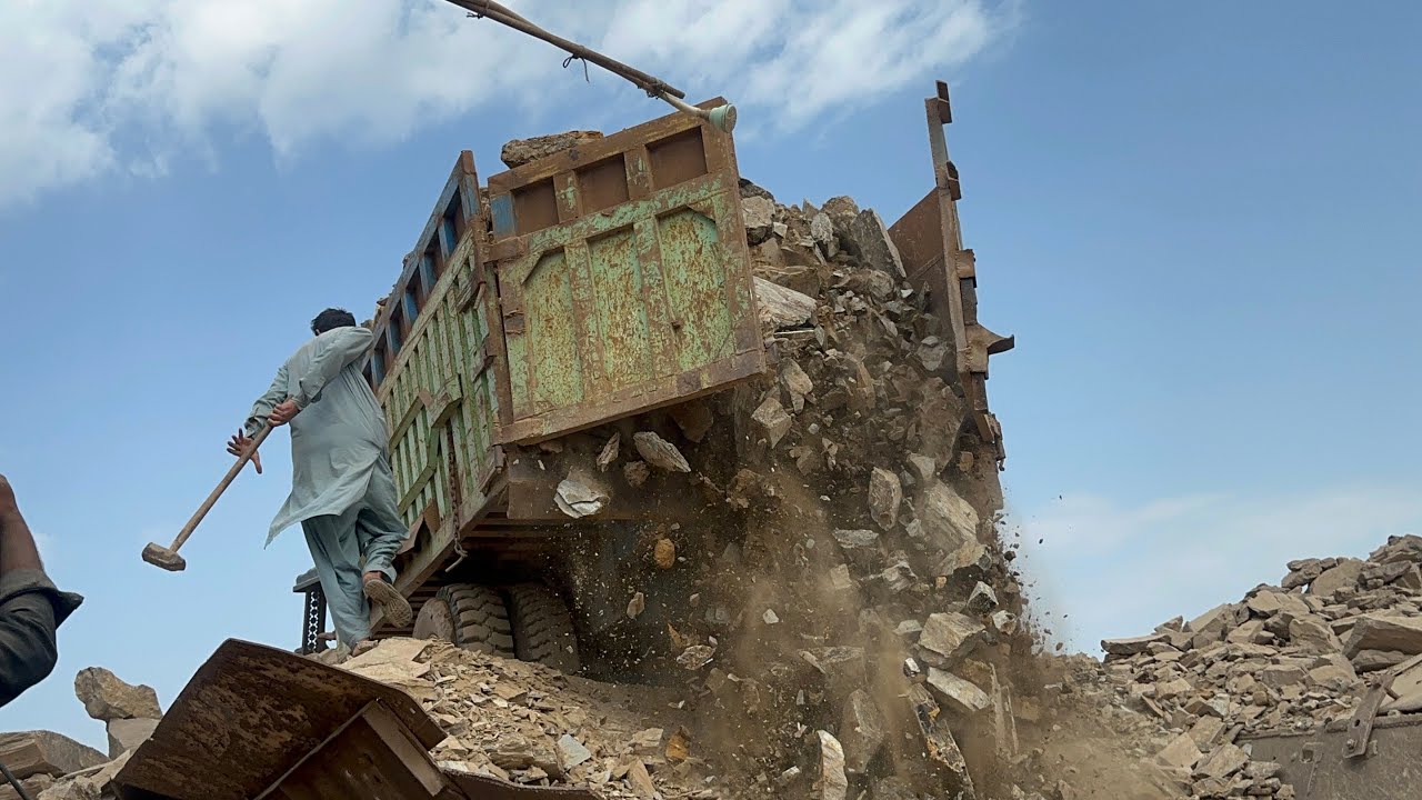 Powerful Machine Crushing Giant RocksHeavyMachine Breaking Massive StonesRock Crushing Machine in Ac