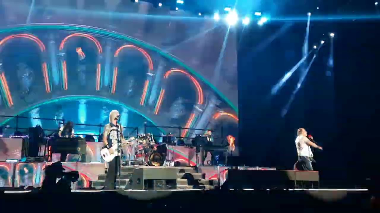 Guns N` Roses - Paradise City - Show no Estádio Mineirão - Belo Horizonte