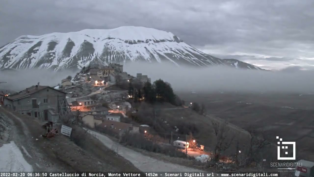 Timelapse Castelluccio di Norcia - FEBBRAIO 2022
