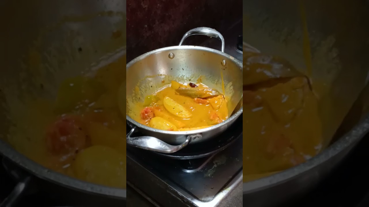 # আইল মাছ,আলু,টমেটো ও ধনেপাতা দিয়ে মাছের ঝাল তৈরির রেসিপি ।..ailfishsoupcookingrecipe