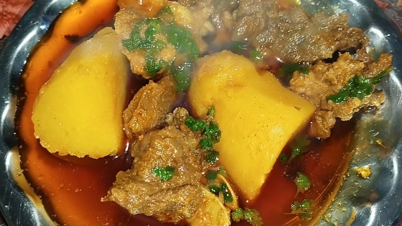Aaise Banaye Degi Aaloo Gosht Ka Salan 🍲🤤 || देगी आलू गोश्त बनाने का आसान तरीका || @mammasrecipies 