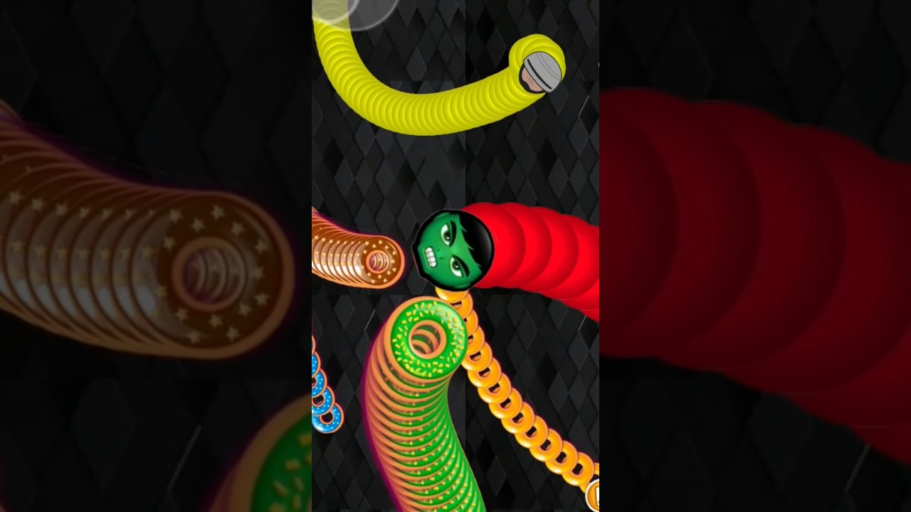 Worm zone io. Crazy Worm. Hero Zombie Knight