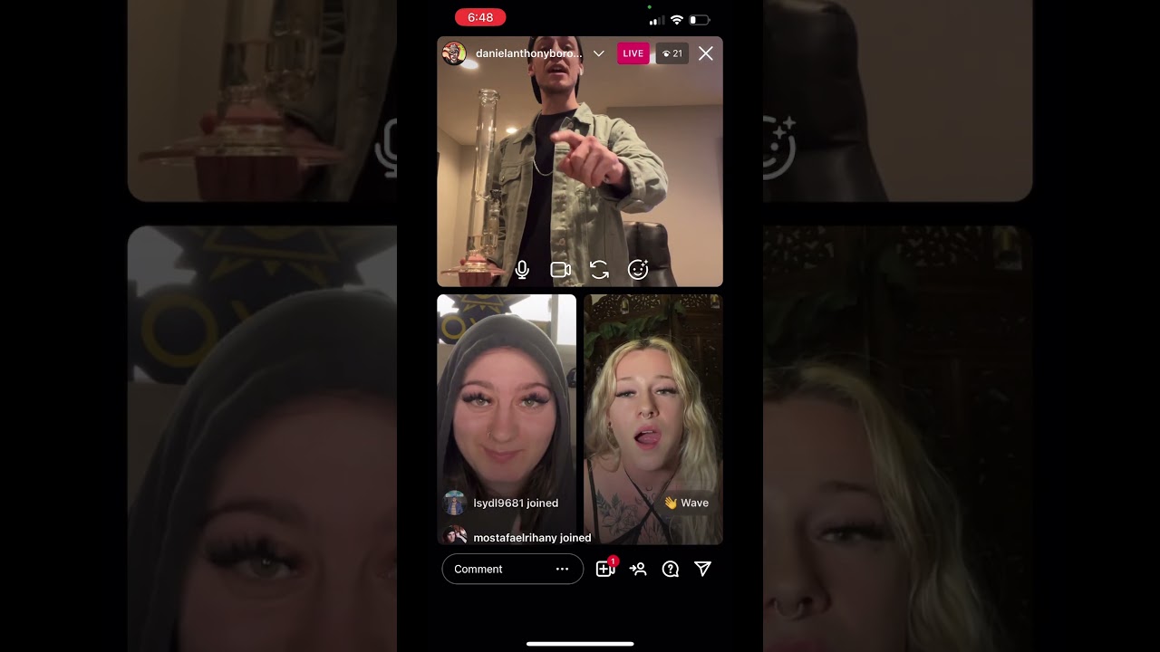 Smoke  sesh with Sexy stoner girls on live