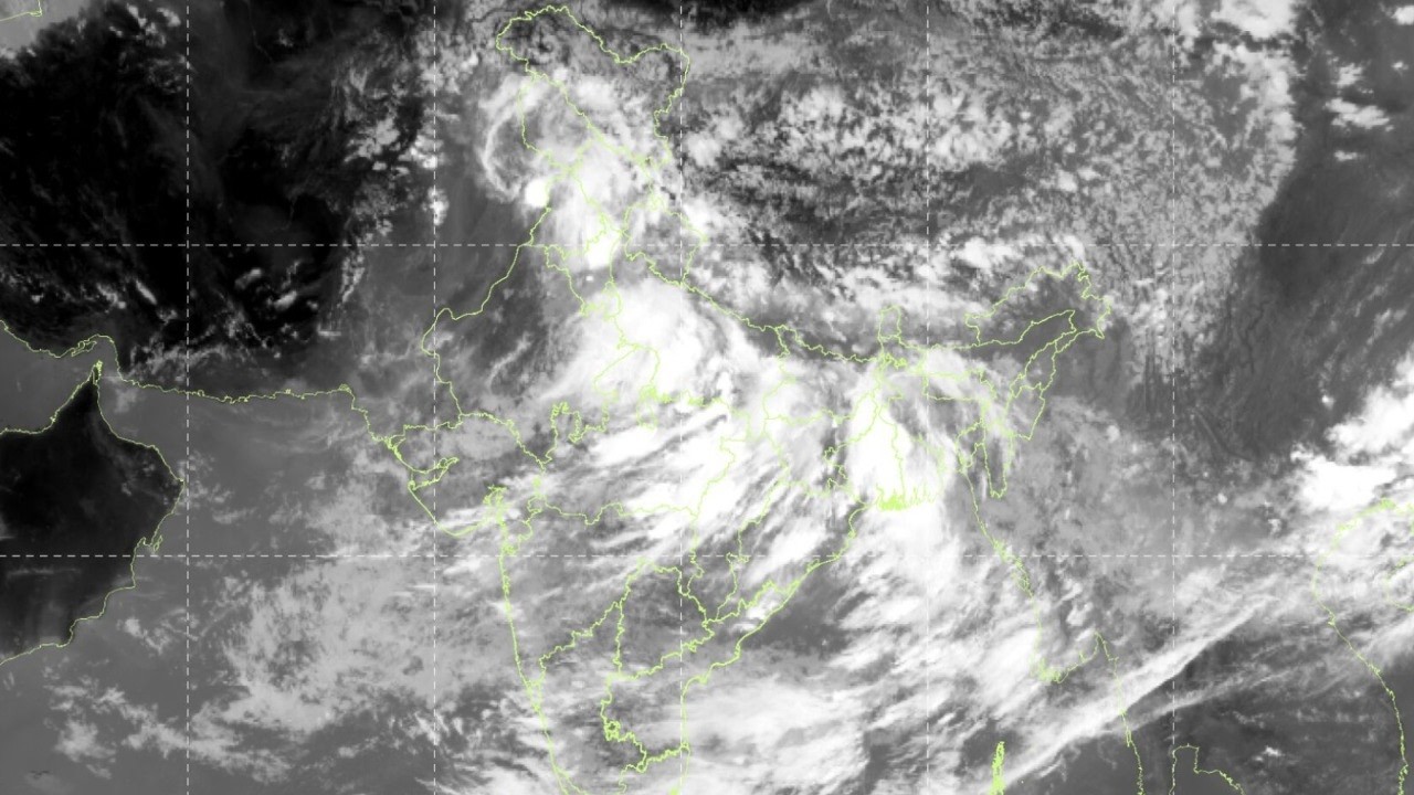 IMD Forecasts Extremely Heavy Rain Across North and Northeast India This Week