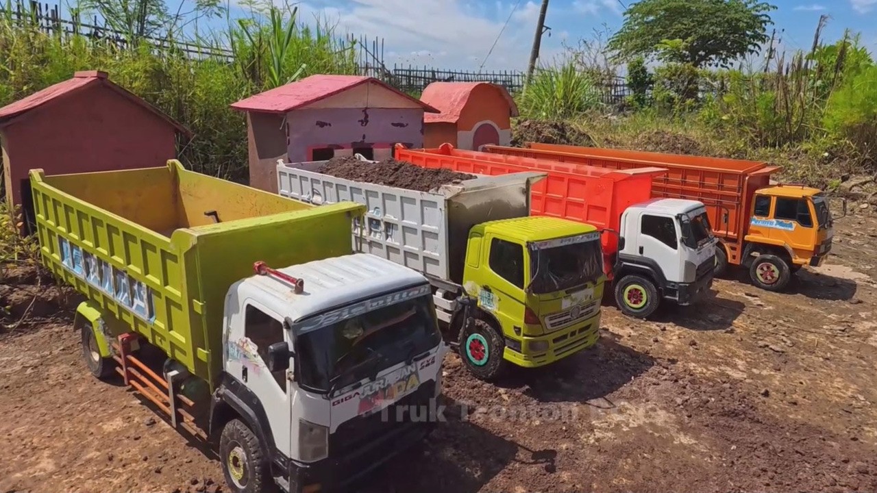 Mobil Truk Tronton Rc Fuso220Ps Muatan Berat Hino 500 Isuzu Giga Dumptruk Oleng Jatuh Terguling