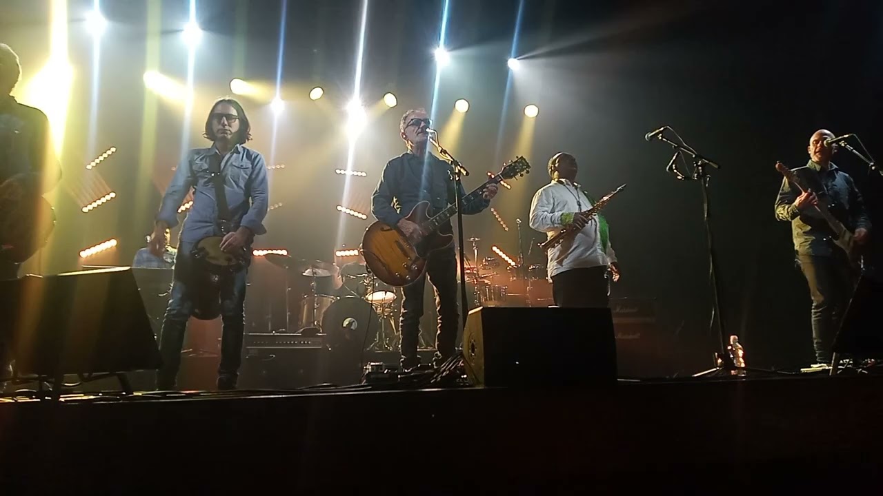 אהוד בנאי בהופעה - הילד בן 30, טיפ טיפה, ג'מלי פורוש.