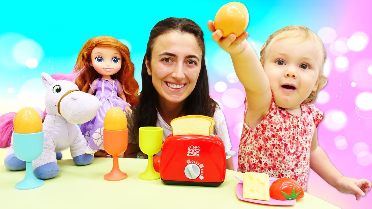Yemek pişirme oyunu! Sevcan Derin ile Sofia ve Minimus'a kahvaltı hazırlıyor!