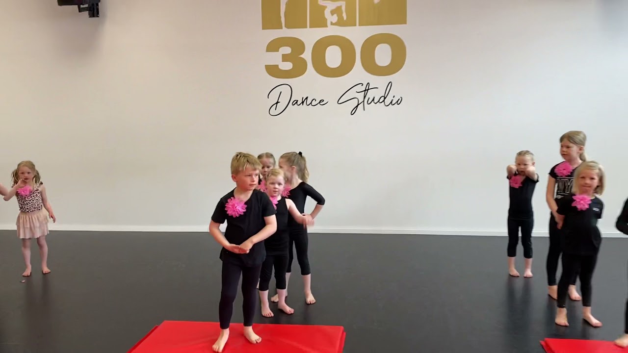 Petite Stars Akro Söndag