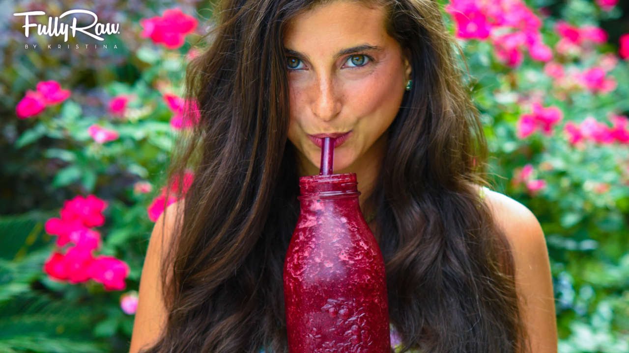 Easy Smoothie for Beauty, Energy, & Weight Loss!