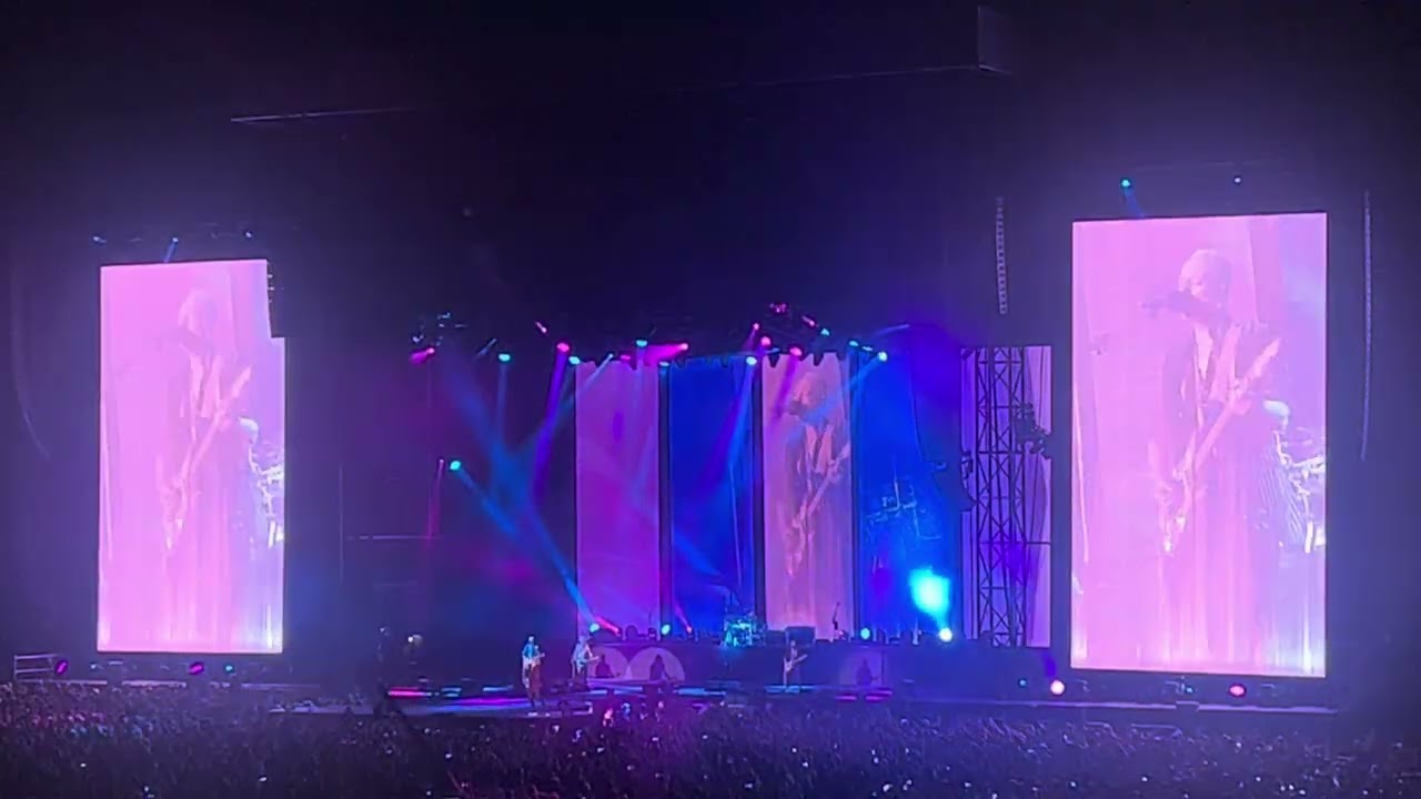 Def Leppard - Pour Some Sugar On Me - Sheffield 2023