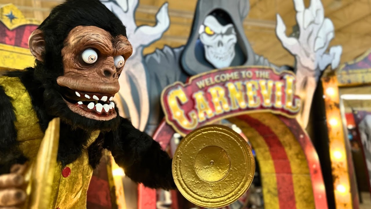 Экскурсия по магазину Spirit Halloween 2024