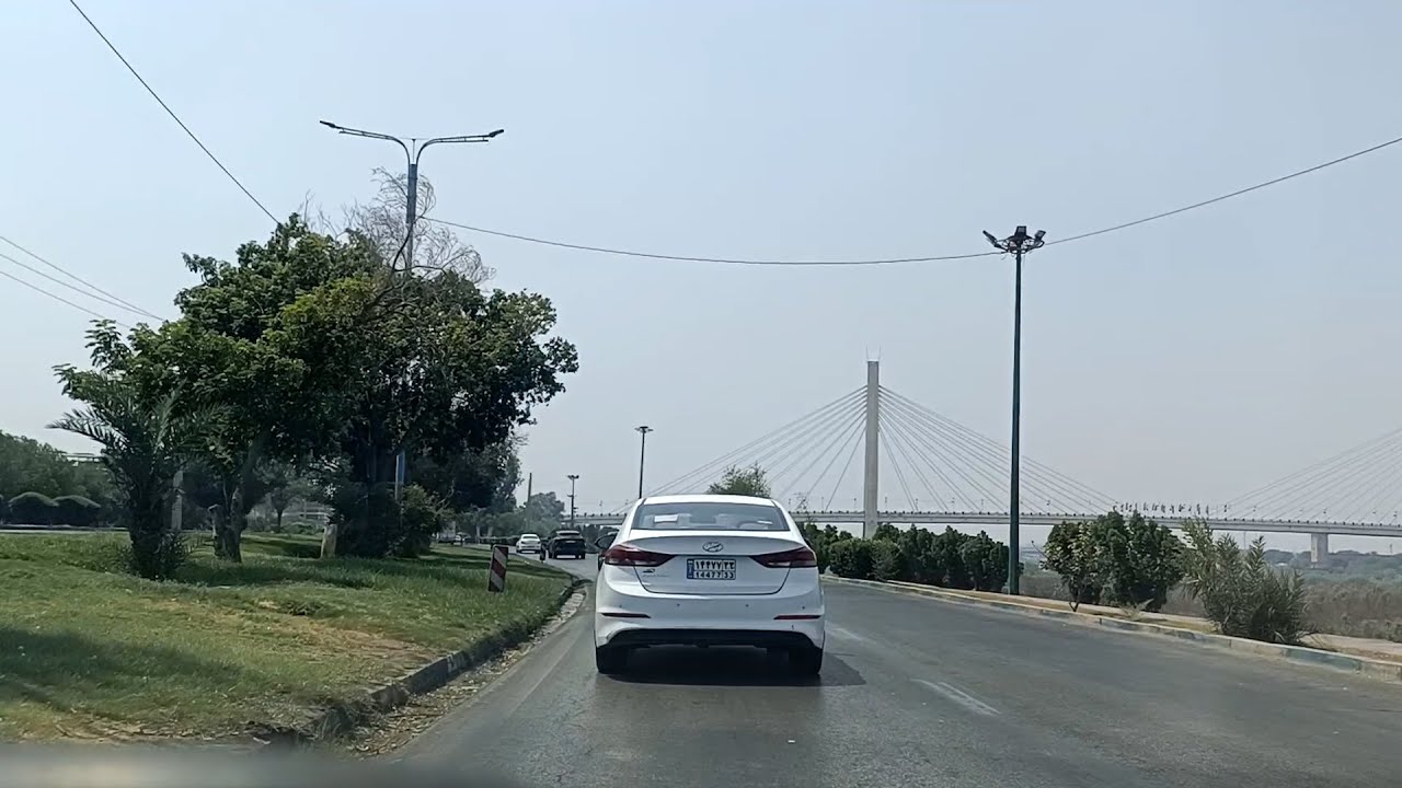 Cruising Through Ahvaz: A Mesmerizing Drive Through the City's Streets 🚗✨