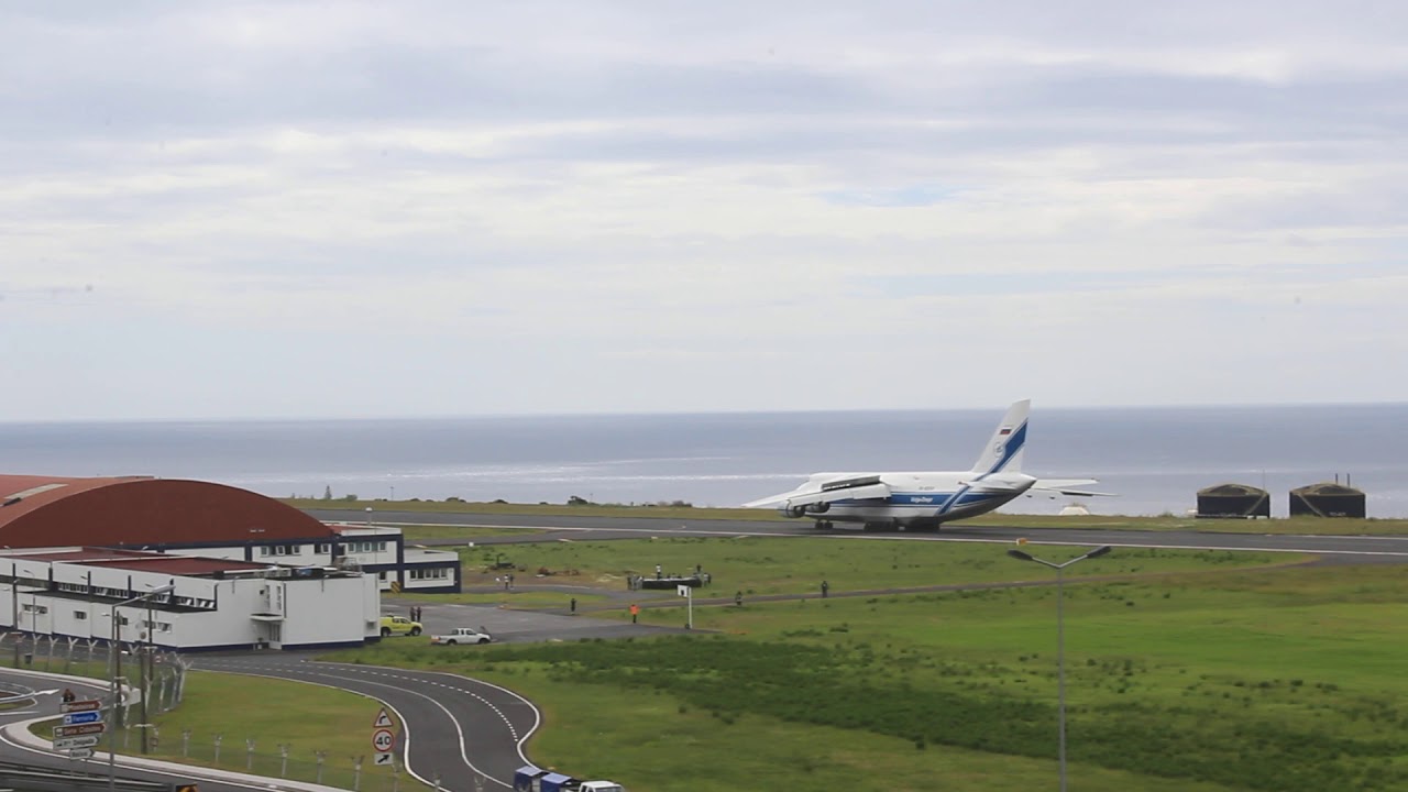 Antonov aterra no Aeroporto Ponta Delgada 16-09-2019