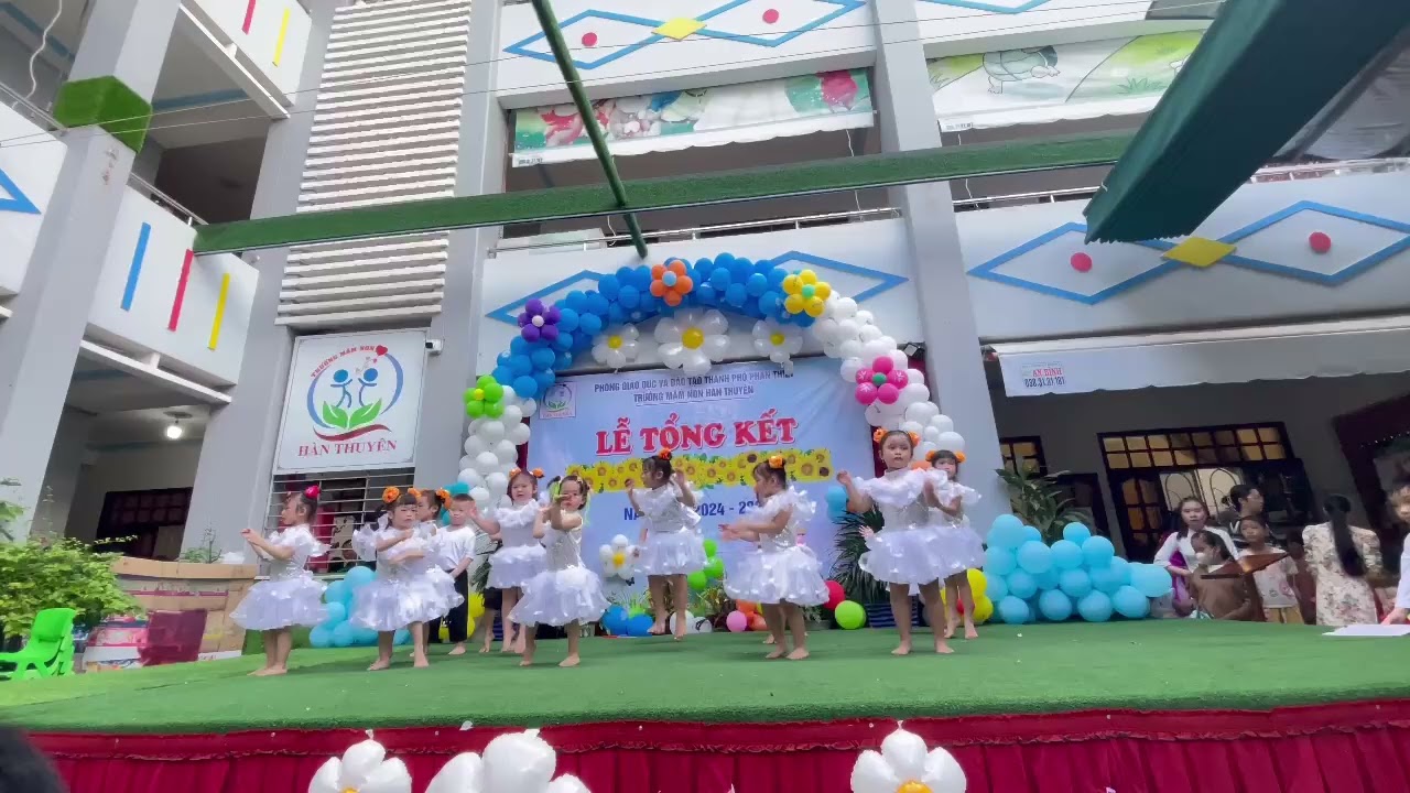 Dâu múa tổng kết Mầm 1