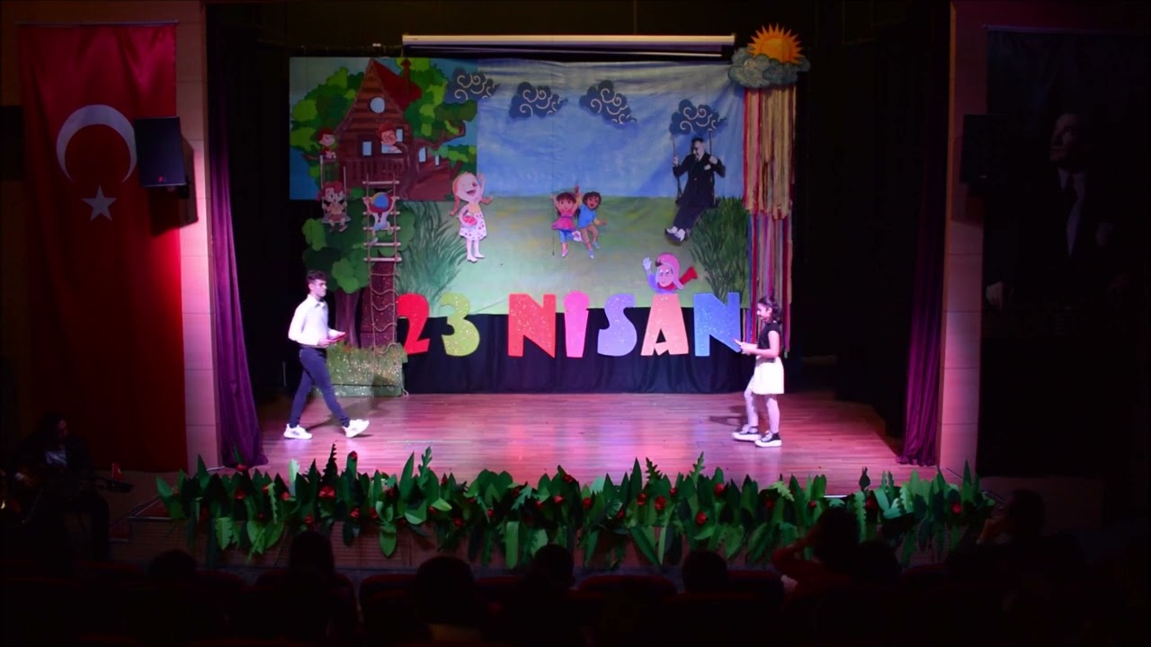 23 Nisan Ulusal Egemenlik ve Çocuk Bayramı 2A-2B sınıfı gösterisi
