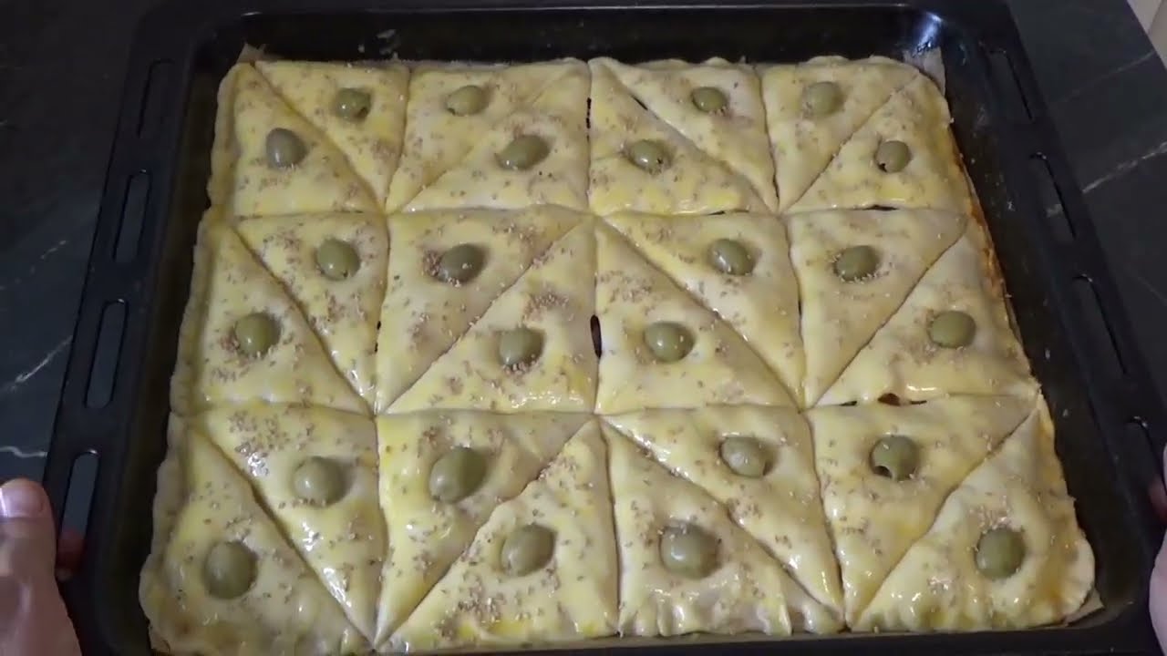 لعشاق مملحات😋 هاد الوصفة ليكم فطيرة اقتصادية مورقة بدون زبدة👌