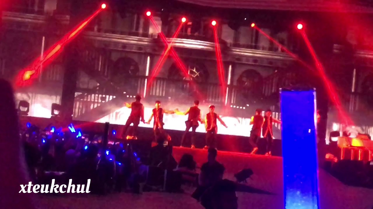 190712 Super Junior SS7S Jeddah - Ryeowook Piano & Black Suit [fancam]