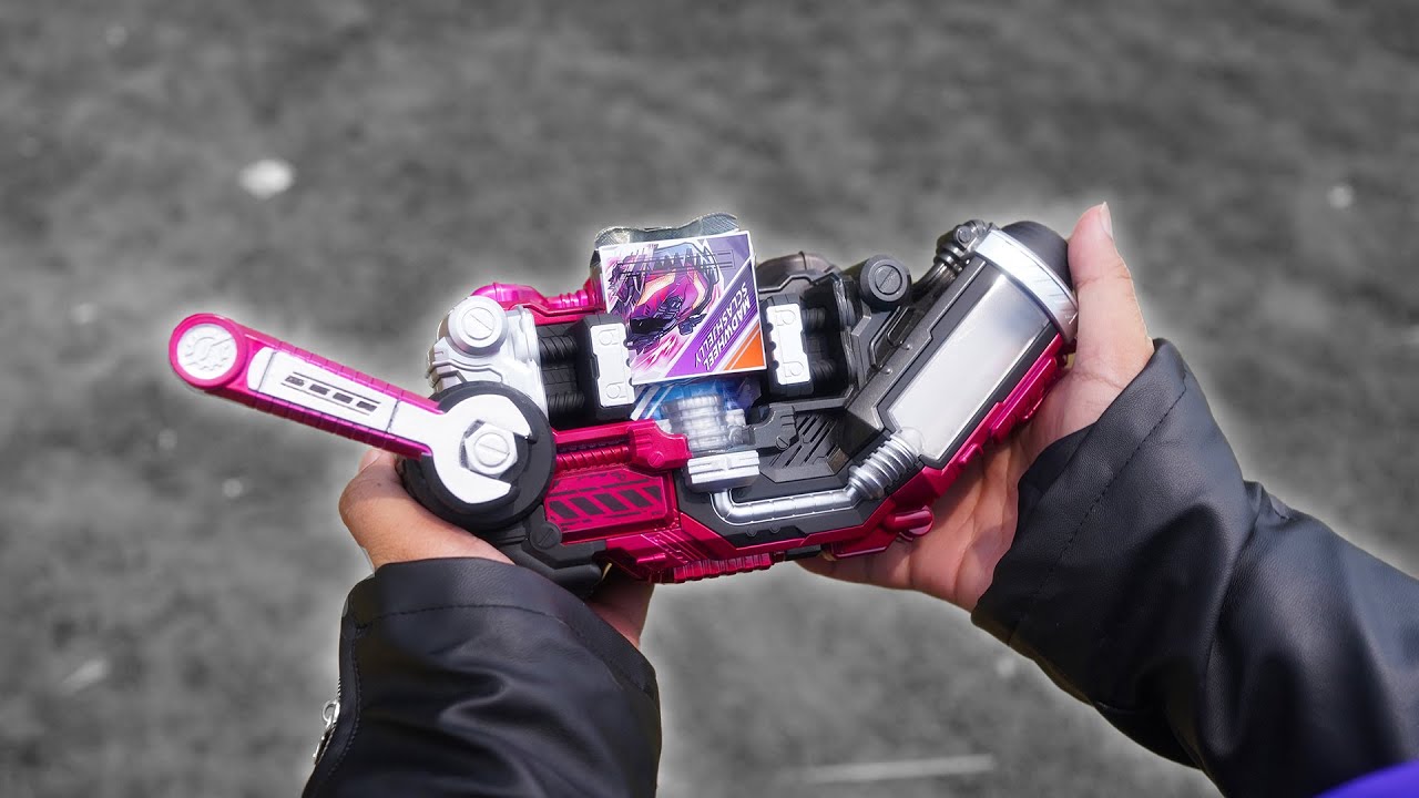 KAMEN RIDER VALVARAD HENSHIN USING SCLASH DRIVER !!!