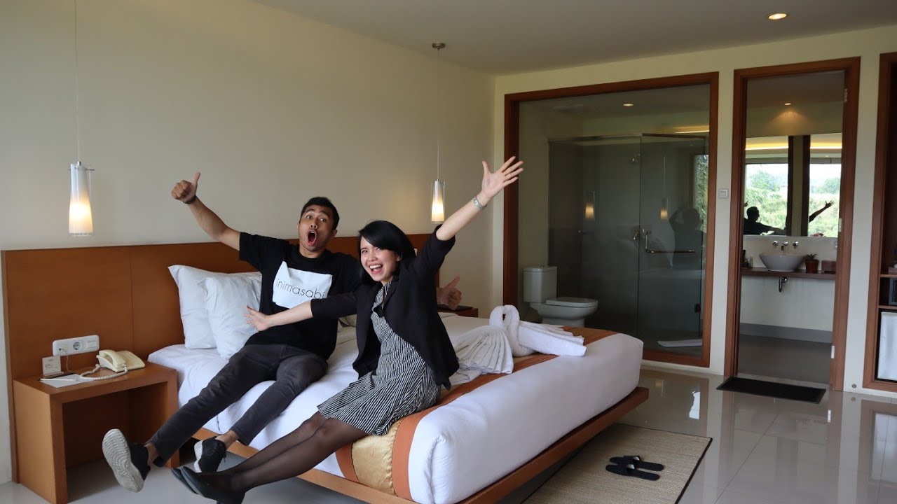 Hotel Lembang di Tepi Tebing Suasana Tengah Hutan !!!