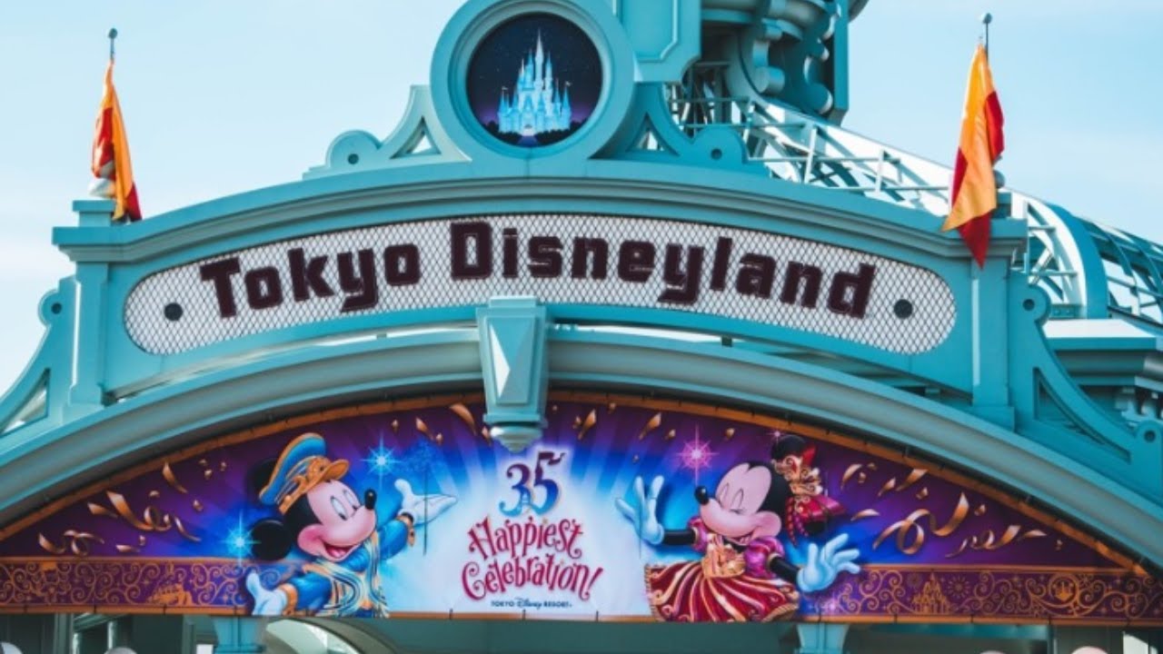 The $10,000,000 Disneyland Japan parade.
