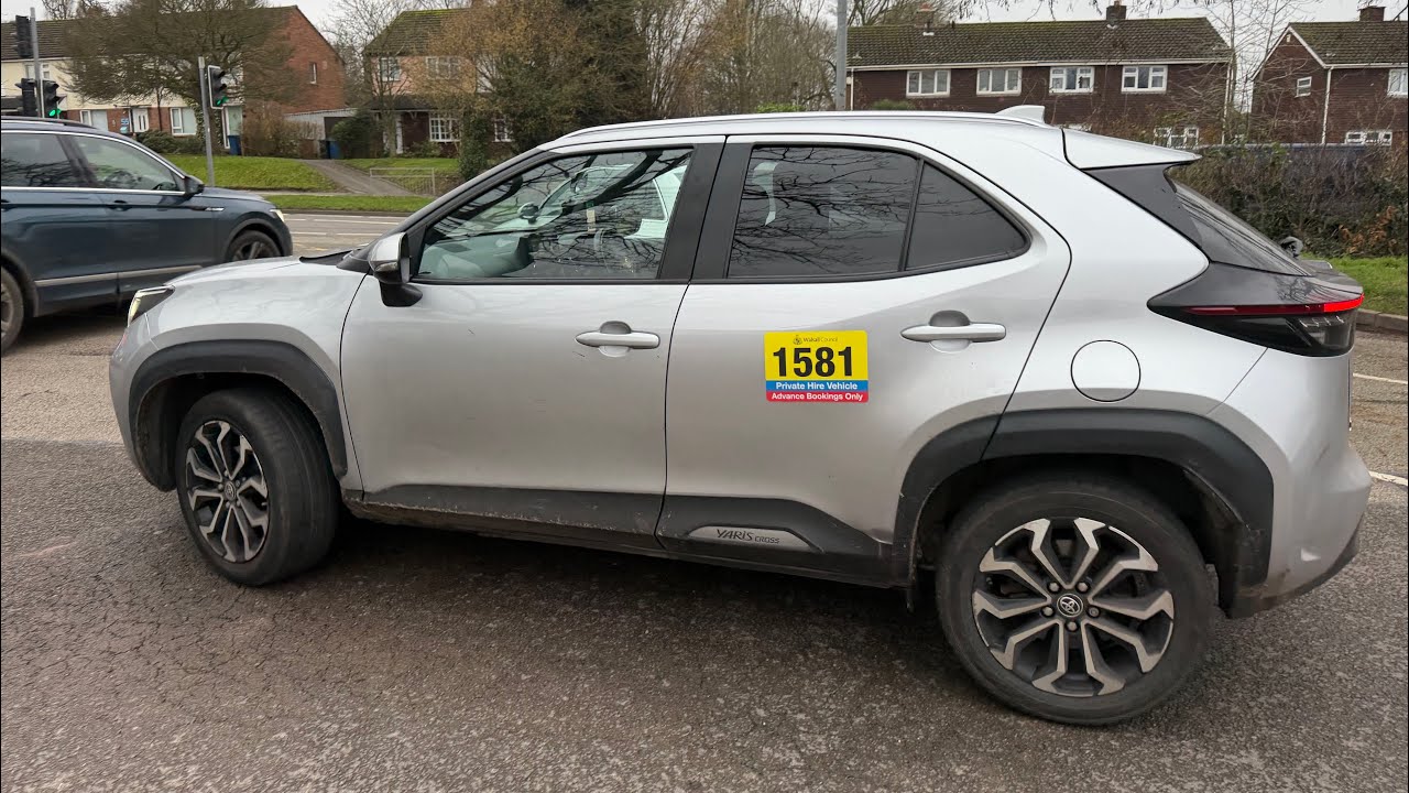 iPhone 17 Pro Max Car Test Ride In A Toyota Yaris Cross