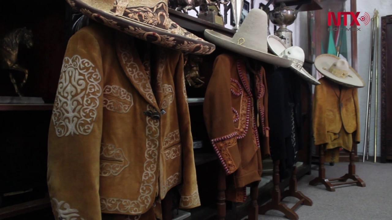 Traje charro, indumentaria que representa a México en el mundo