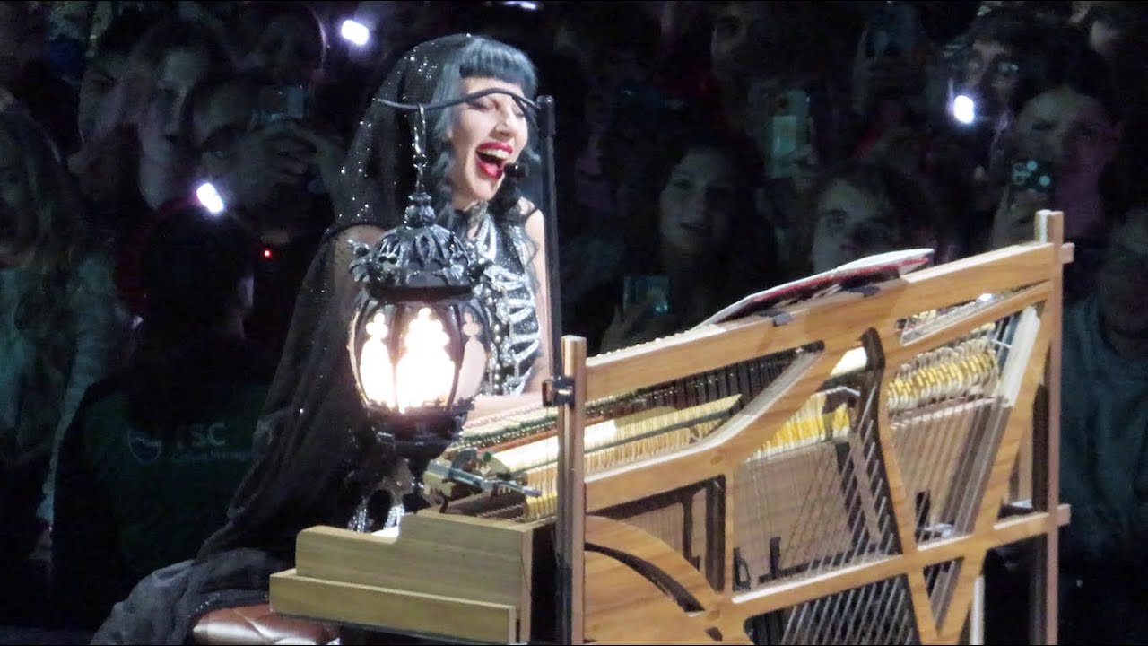 Lady Gaga - Marry The Night (Amsterdam, The Mayhem Ball Tour 09.11.2025)