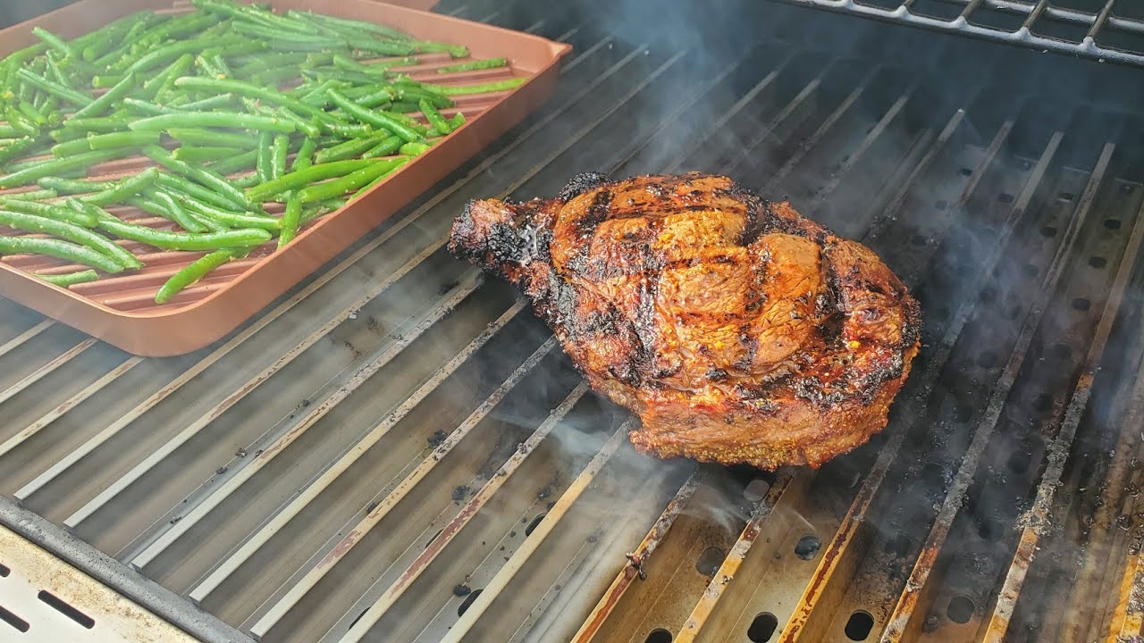 Улучшенная версия стейка рибай Nexgrill Deluxe с 6 горелками и решетками для гриля. Идея подарка ...