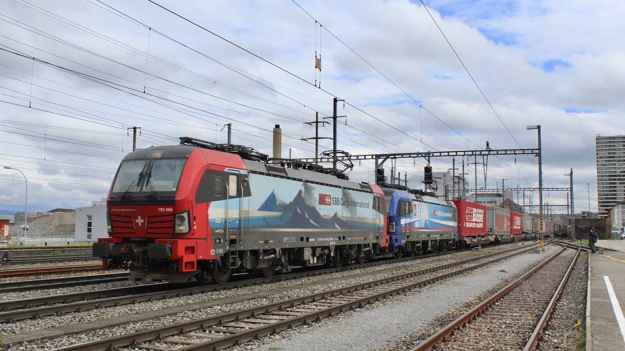 Trains at/Züge um Pratteln Bahnhof - 6/4/22