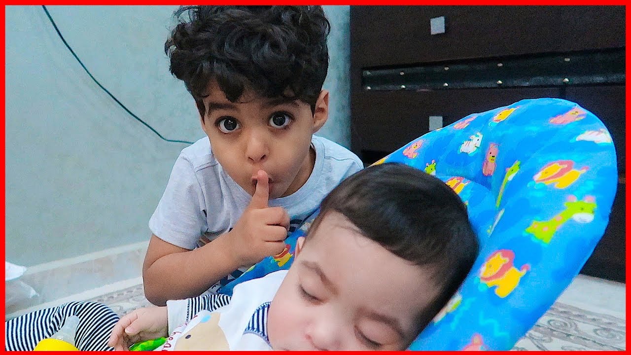 🔥أنس مايريد يزعج اخوه وراح مع بابا 🔥