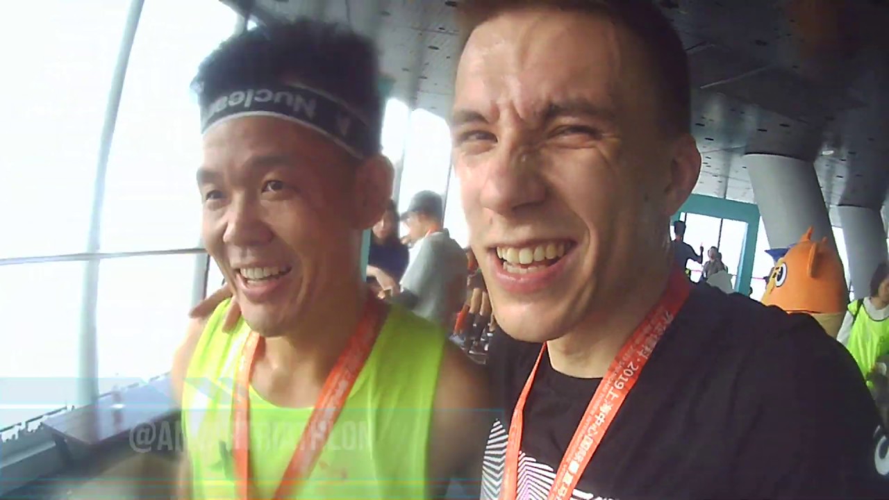 TOWER RUNNING TO 119 FLOOR IN SHANGHAI CITY