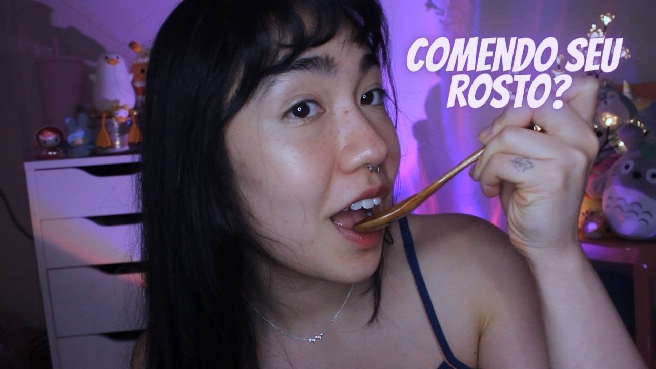 ASMR no seu ROSTO com SPIT PAINTING (mastiga mato, brushing e sons de boca intensos)