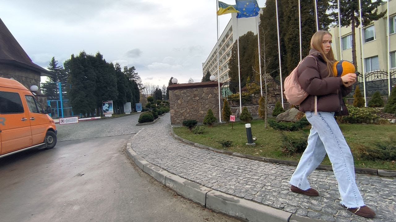 Трускавець 2024: від готелю Раймунд до санаторія Шахтар, вулиця Степана Бандери