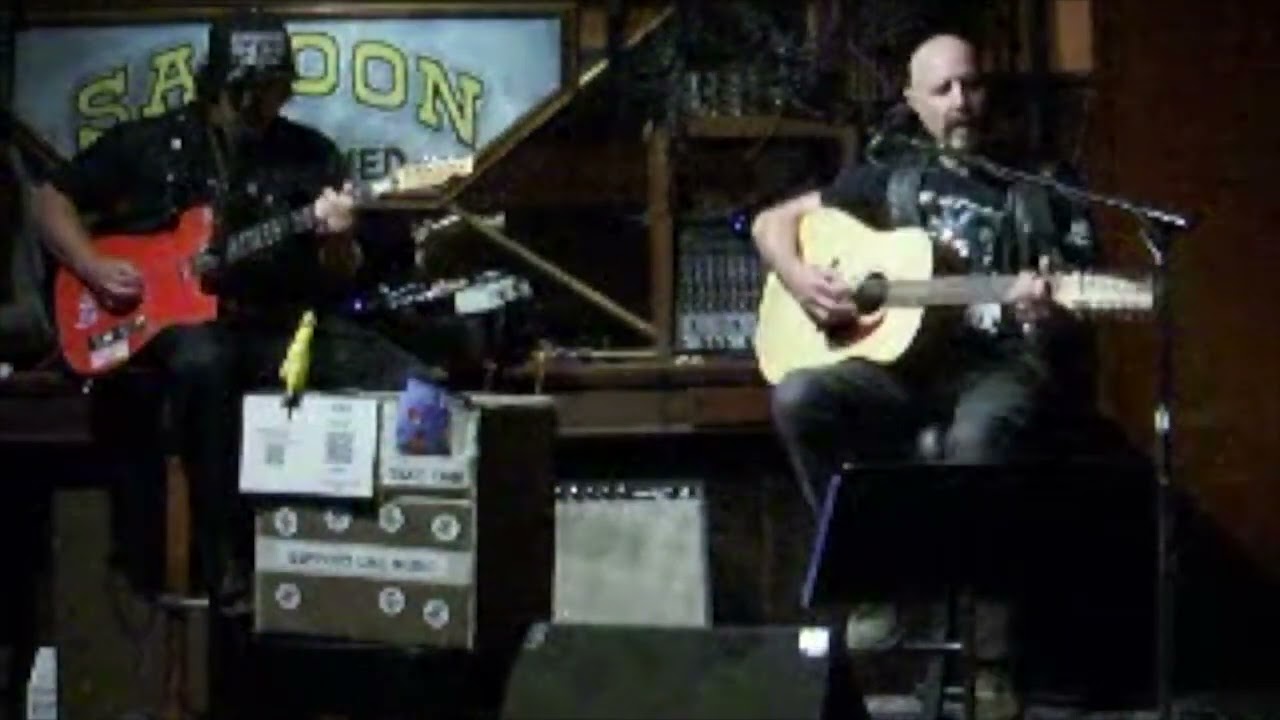 While My Guitar Gently Weeps with Roger Rocha (4 Non Blondes)