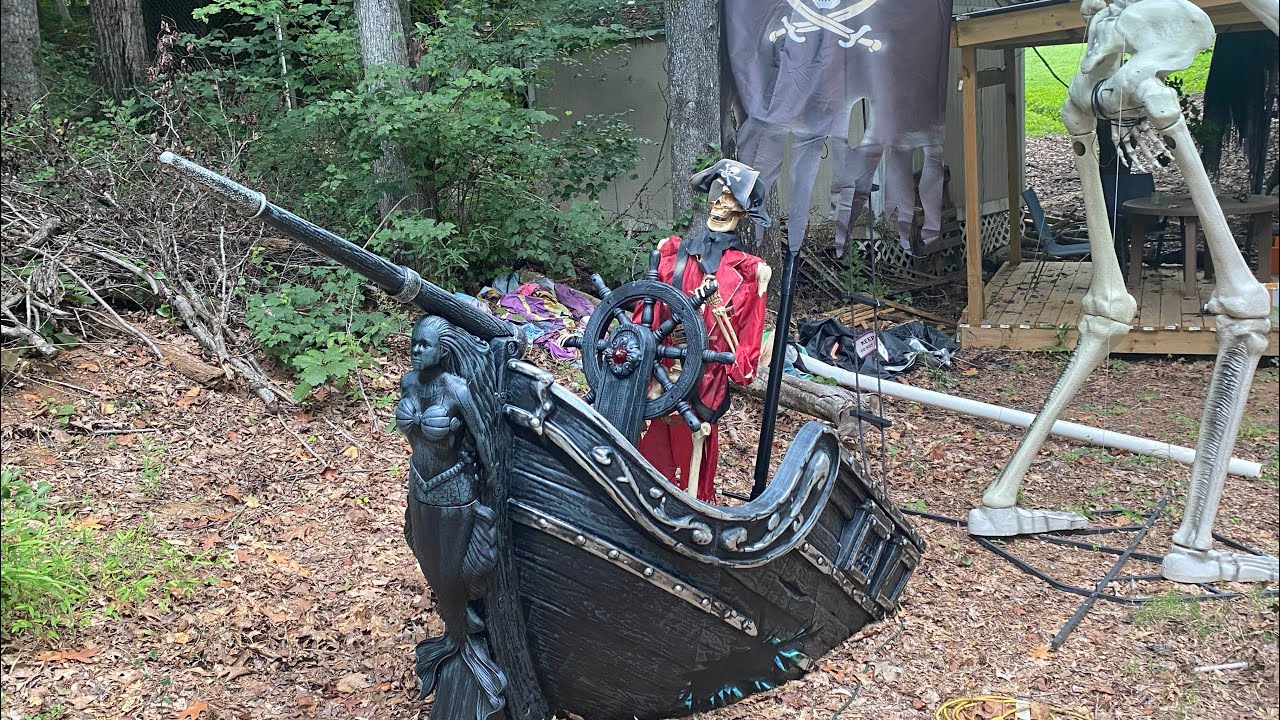 Home Depot Halloween 2025 Dead Water 9.5 Foot Pirate Ship Decoration Review!