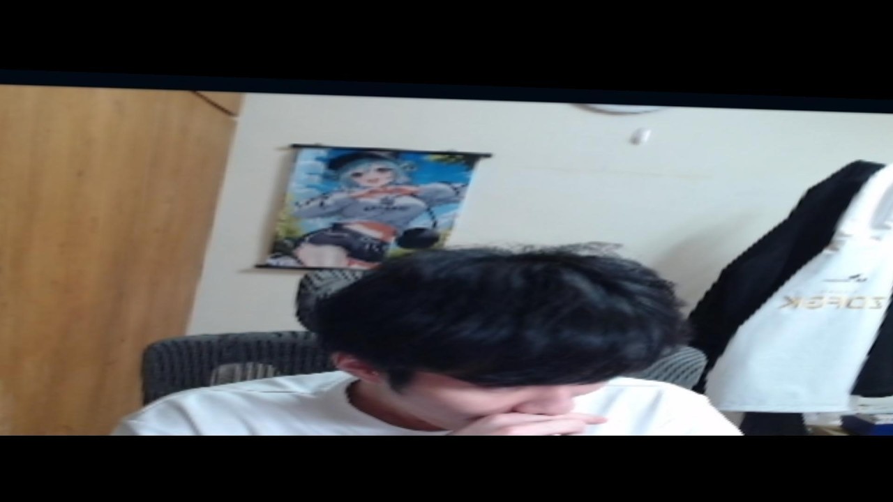 忍笑