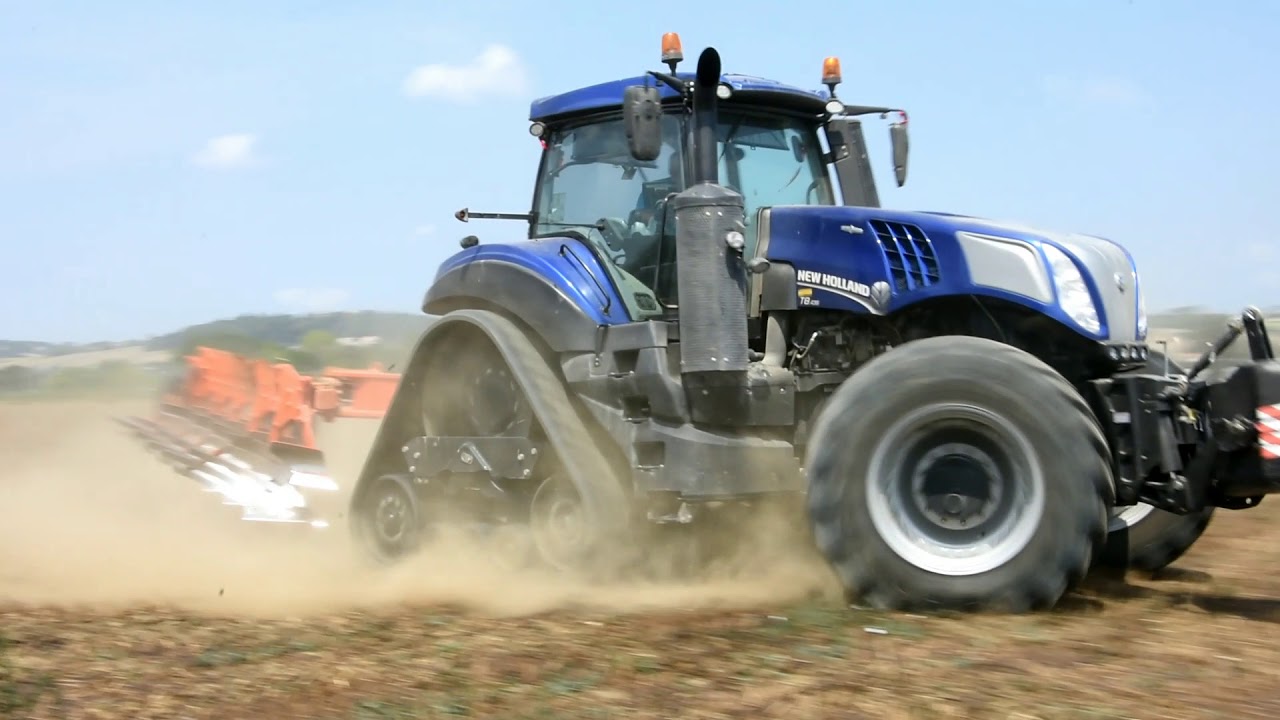 NH T8.435 SMARTTRAX VS CHALLENGER MT 775E aratura- Az.FIORINI