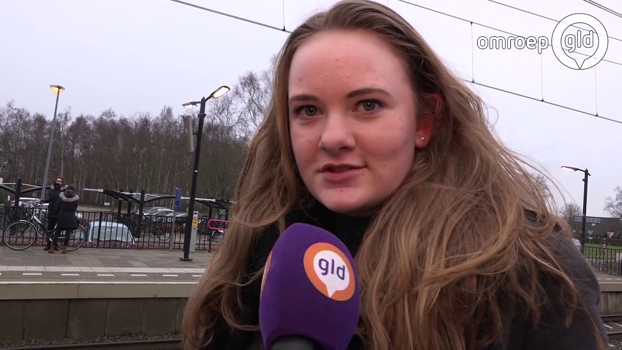Buschauffeurs poepen in de bosjes: 'Ga ergens anders schijten'!