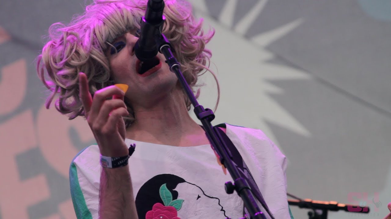 of Montreal - Bunny Ain't No Kind Of Rider (LIVE at Music Tastes Good)