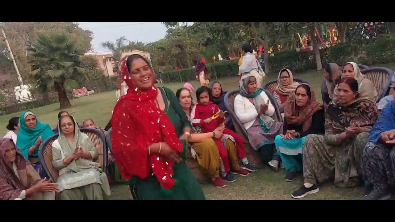 आंदे कर दी न्यारी उम्र मेरी बारह बरस की#हरियाणवी डांस #हरियाणवी गीत #अपनेरिवाज 